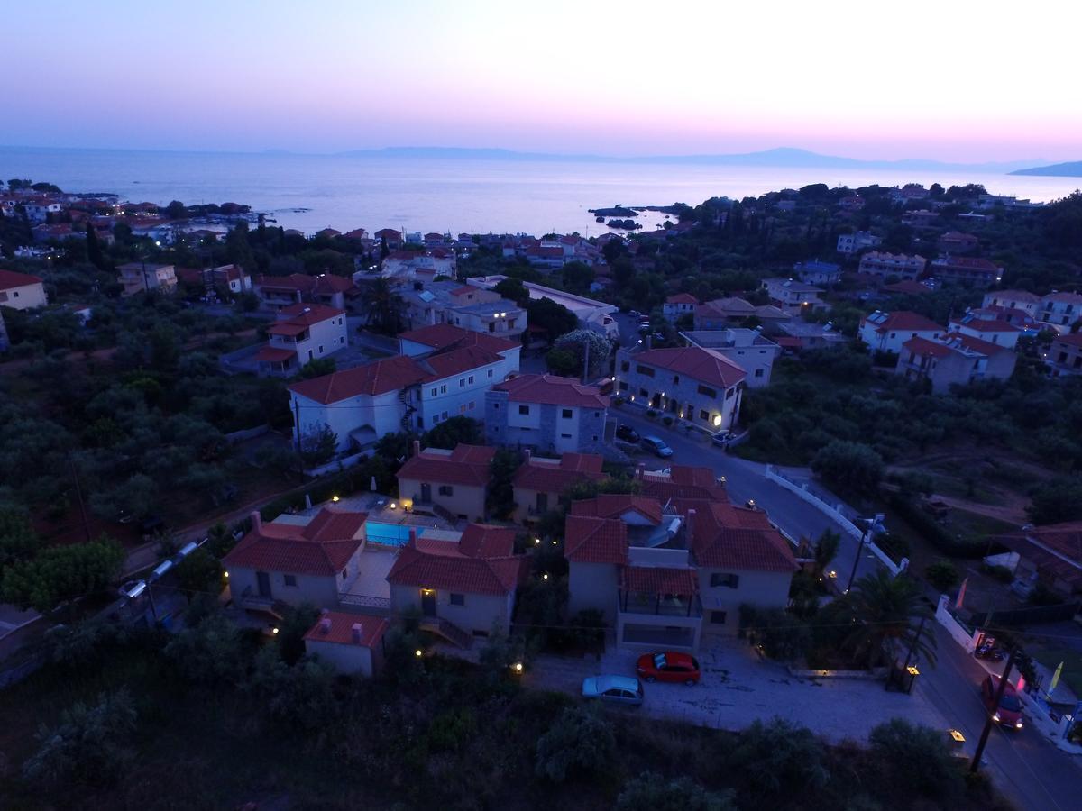 Finikes Apartments Ступа Екстер'єр фото